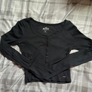 Black cropped button up Hollister long sleeve